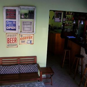 Pella House